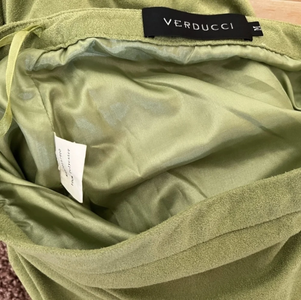 EUC Vintage faux SUEDE over mesh asymmetrical lime / avocado green mini skirt - Picture 7 of 10